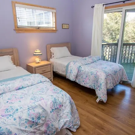 Cp7, Shoulda Been Here Yesterda- Oceanside, Hot Tub, Close To Beach, Sunroom